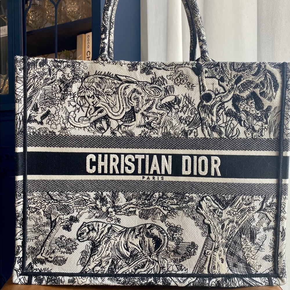Book tote